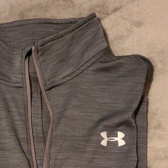 Under Armour Fitted Long Sleeve Heat Gear - Picture 4 of 5